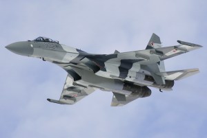 Sukhoi_Su-35S_in_2009