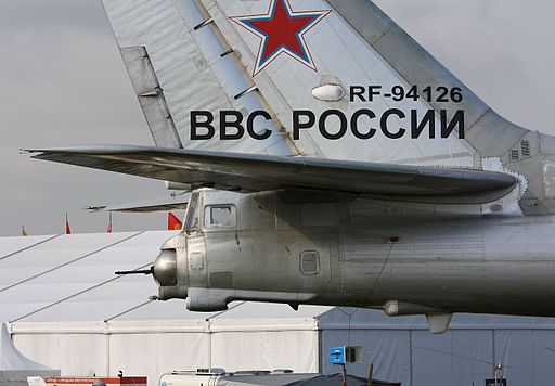 Tupolev_Tu-95MS_at_the_MAKS-2013_(03)
