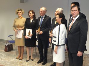  mimoza-ahmetaj-kosovo-denise-campbell-bauer-usa-president-herman-van-rompuy-eu-matjac5be-c5a1inkovec-slovenia-herta-margarete-and-sc3a1ndor-von-habsburg-baron-henri-estramant-pi.
