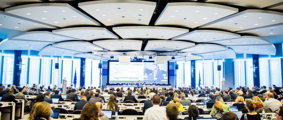 View_of_audience_to panel_2